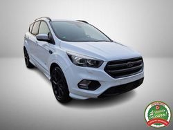 Bianco Usata 2017 Ford Kuga ST-Line SUV | 15.950 € (Molto cara)