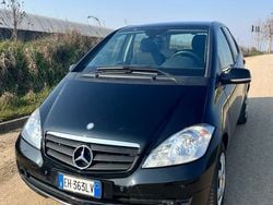Nero Usata 2011 Mercedes A160 Premium Monovolume | 7300 € (Molto cara)