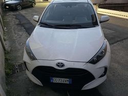 Usata 2022 Toyota Yaris Hybrid Active Tre volumi | 18.000 € (Buon prezzo)