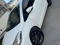 Bianco Usata 2013 Toyota Yaris Tre volumi | 5000 € (Super prezzo)
