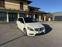 Bianco Usata 2012 Mercedes B180 Monovolume | 6900 € (Buon prezzo)