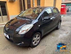 Nero Usata 2006 Toyota Yaris Sol Tre volumi | 2990 € (Buon prezzo)