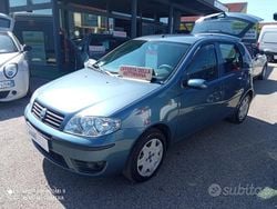 Grigio Usata 2005 Fiat Punto Dynamic Due volumi | 2490 € (Buon prezzo)