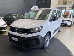Bianco Nuova 2025 Opel Combo Life Edition+ Monovolume | 19.990 € (Buon prezzo)