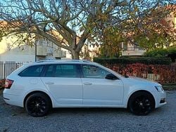 Bianco Usata 2018 Skoda Octavia Tre volumi | 14.000 € (Molto cara)