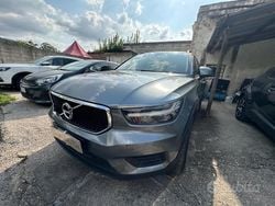 Grigio Usata 2019 Volvo XC40 SUV | 19.490 €