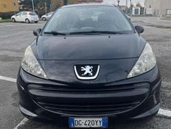 Nero Usata 2007 Peugeot 207 Tre volumi | 2500 €