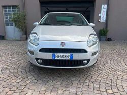 Argento Usata 2015 Fiat Punto Lounge Due volumi | 5500 € (Buon prezzo)
