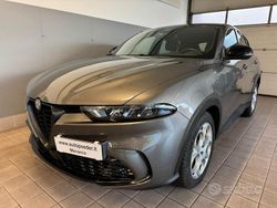 Grigio Usata 2023 Alfa Romeo Tonale Sprint SUV | 27.550 € (Buon prezzo)