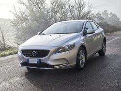 Argento Usata 2014 Volvo V40 Momentum Tre volumi | 10.200 € (Buon prezzo)