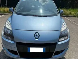 Blu Usata 2009 Renault Scénic III Monovolume | 3400 € (Buon prezzo)