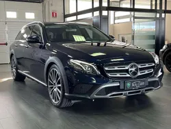Blu/azzurro Usata 2018 Mercedes E220 Premium Station wagon | 27.900 € (Buon prezzo)