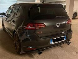 Grigio Usata 2016 VW Golf GTI Tre volumi | 21.000 €