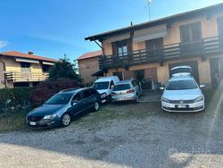 Grigio Usata 2010 VW Passat Tre volumi | 2100 €