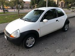 Bianco Usata 2004 Ford Ka Collection Due volumi | 1700 € (Buon prezzo)