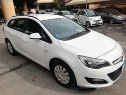 Bianco Usata 2015 Opel Astra S Station wagon | 4900 € (Buon prezzo)