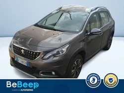 Grigio Usata 2019 Peugeot 2008 Style SUV | 13.300 € (Buon prezzo)