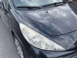 Usata 2007 Peugeot 207 Tre volumi | 3000 € (Buon prezzo)