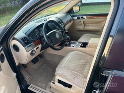 Nero Usata 2005 VW Touareg SUV | 1500 €