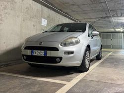 Grigio Usata 2014 Fiat Punto Street Tre volumi | 5000 € (Buon prezzo)