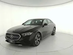 Nero Usata 2024 Mercedes E220 Advanced Tre volumi | 52.900 € (Super prezzo)