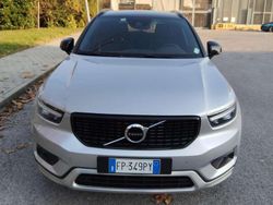 Argento Usata 2018 Volvo XC40 R-Design SUV | 21.900 € (Ottimo prezzo)