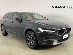 Grigio metallizzato Usata 2017 Volvo V90 CC Pro Station wagon | 29.000 € (Molto cara)