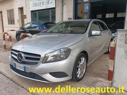 Grigio Usata 2015 Mercedes A180 Executive Tre volumi | 11.300 € (Buon prezzo)