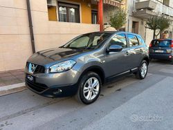 Grigio Usata 2012 Nissan Qashqai Tekna SUV | 7490 € (Cara)