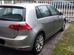Grigio Usata 2015 VW Golf VII Tre volumi | 12.200 € (Buon prezzo)
