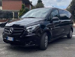Nero Usata 2022 Mercedes Vito Furgone | 25.000 € (Molto cara)