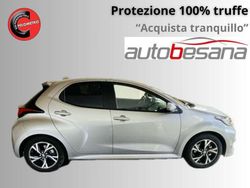 Argento Usata 2024 Toyota Yaris Hybrid Trend Tre volumi | 19.990 € (Buon prezzo)