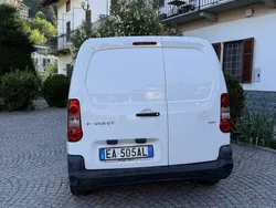 Bianco Usata 2009 Peugeot Partner Monovolume | 4900 € (Buon prezzo)