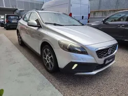 Argento metallizzato Usata 2016 Volvo V40 CC Ocean Race Station wagon | 8990 € (Super prezzo)
