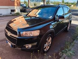 Nero Usata 2011 Chevrolet Captiva LTZ SUV | 7400 € (Cara)