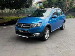 Blu Usata 2014 Dacia Sandero Prestige Tre volumi | 5490 € (Buon prezzo)