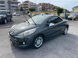 Grigio Usata 2011 Peugeot 207 CC Cabrio | 4900 € (Ottimo prezzo)