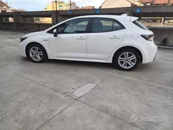 Bianco Usata 2019 Toyota Corolla Active Tre volumi | 15.900 € (Ottimo prezzo)
