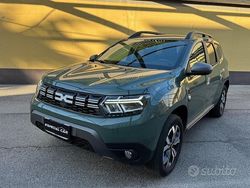 Verde Usata 2022 Dacia Duster Journey SUV | 16.300 € (Cara)