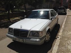 Bianco Usata 1992 Mercedes E200 Coupé | 9500 €
