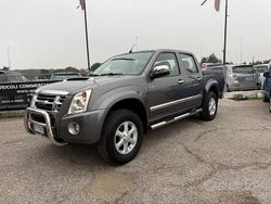 Grigio Usata 2010 Isuzu D-Max SUV | 10.900 € (Super prezzo)