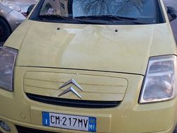 Giallo Usata 2004 Citroën C2 Due volumi | 1500 €