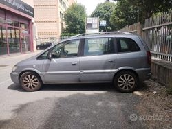 Grigio Usata 2004 Opel Zafira Monovolume | 1200 € (Super prezzo)