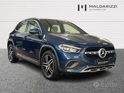 Blu Usata 2021 Mercedes 200 SUV | 31.900 € (Buon prezzo)
