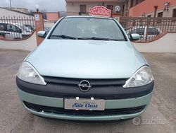 Grigio Usata 2001 Opel Corsa Comfort Tre volumi | 1300 € (Molto cara)