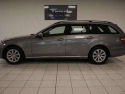 Grigio Usata 2010 Mercedes E250 Station wagon | 13.900 € (Buon prezzo)