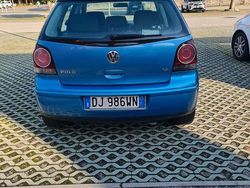 Blu Usata 2007 VW Polo Tre volumi | 2300 € (Buon prezzo)