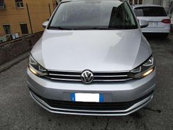 Argento Usata 2020 VW Touran Business Monovolume | 24.500 € (Buon prezzo)
