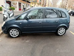 Usata 2010 Opel Meriva Monovolume | 2500 € (Super prezzo)