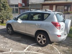 Grigio Usata 2007 Toyota RAV4 Sol SUV | 4600 € (Buon prezzo)